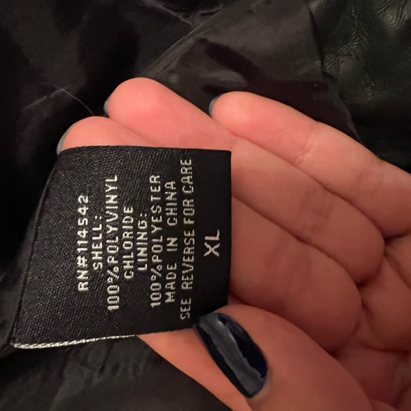 Women’s black moto type jacket. Double lined. Working zipper pockets - Picture 3 of 10